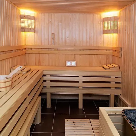Onyx 2 Private Apartman *